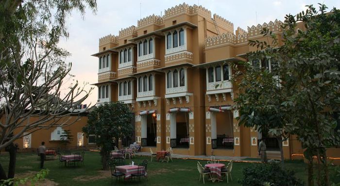 Hotel Pratap Palace